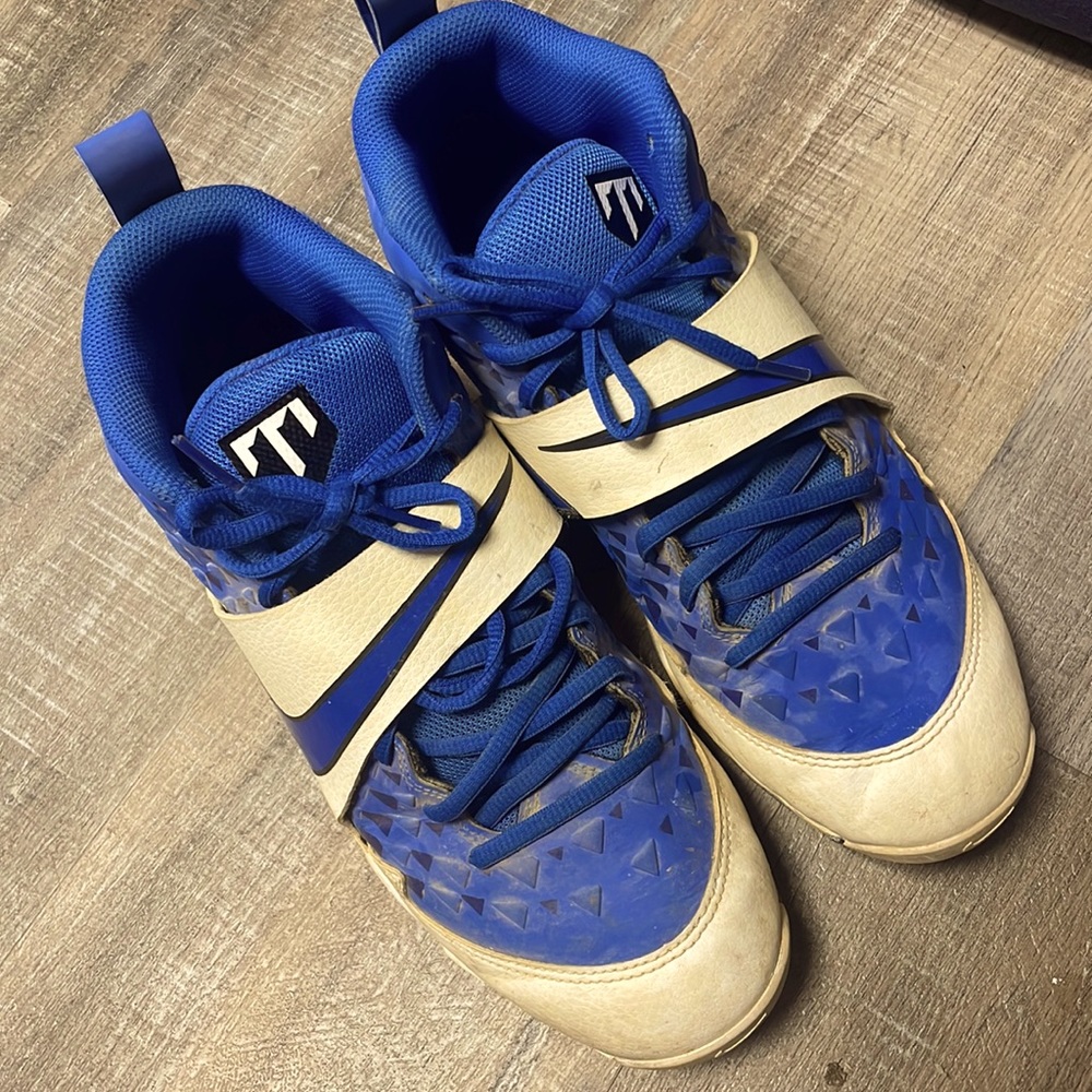 Nike blue baseball cleats